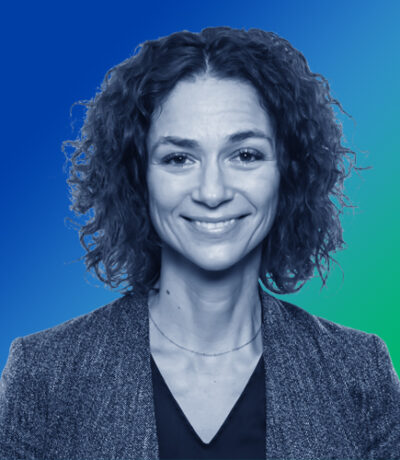 Julie Angus picture